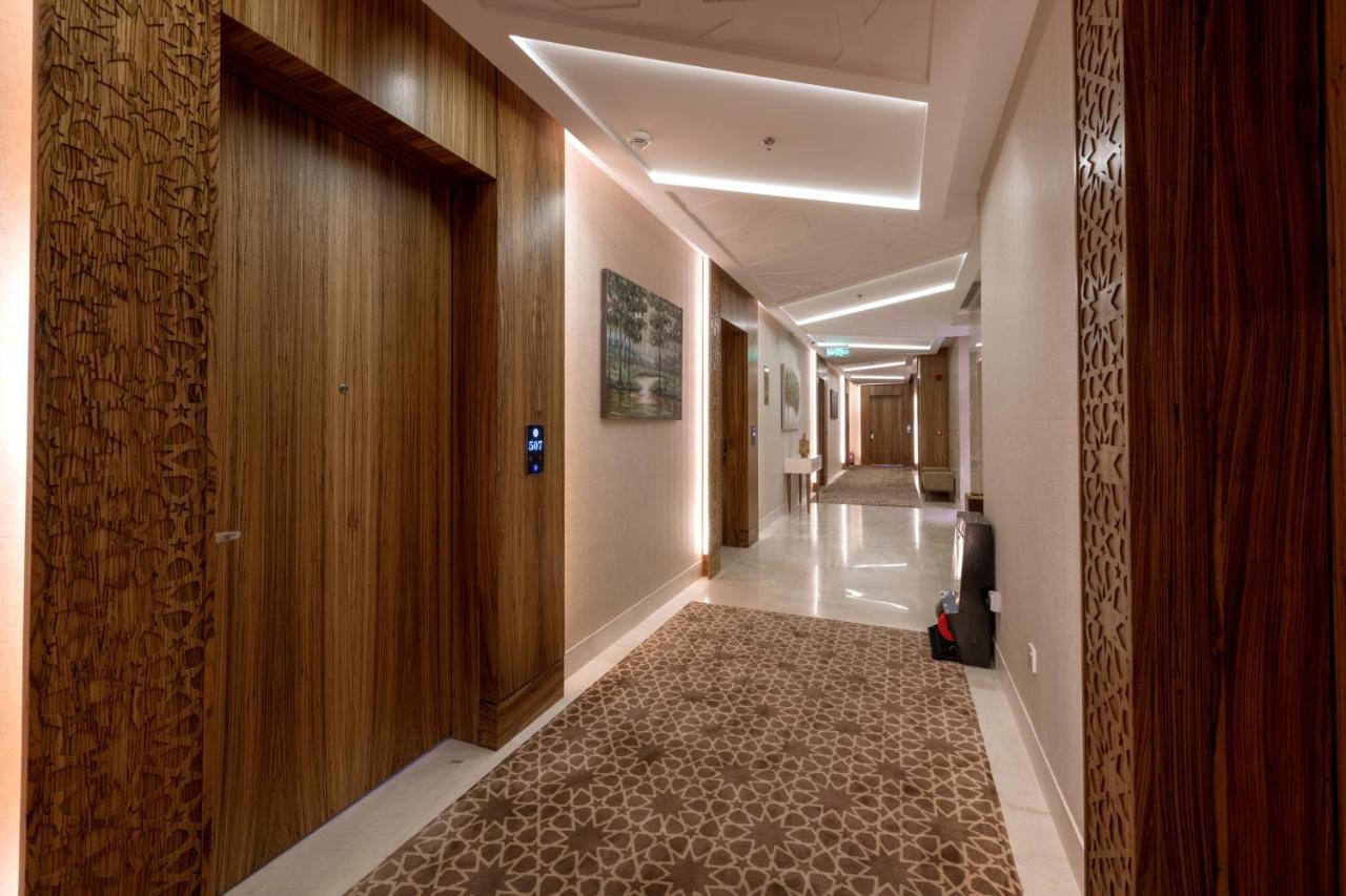 Taj Jeddah Hotel Apartment Екстер'єр фото